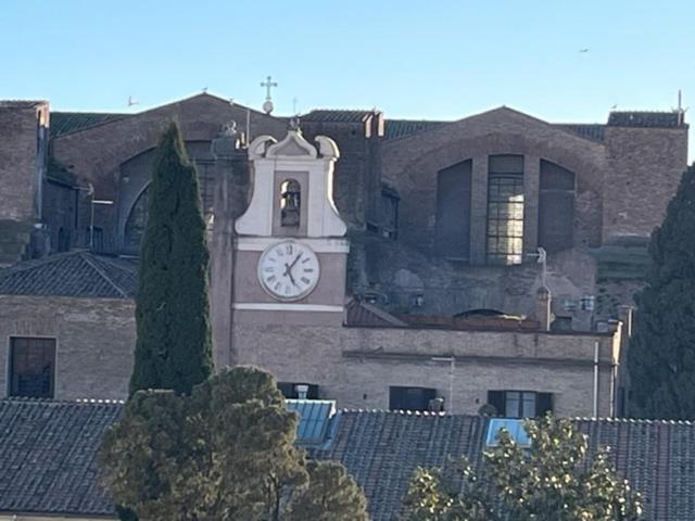 Camera X2 Con Magnifica Vista Sul Chiostro Di Michelangelo E Le Terme Di Diocleziano Rom Exterior foto