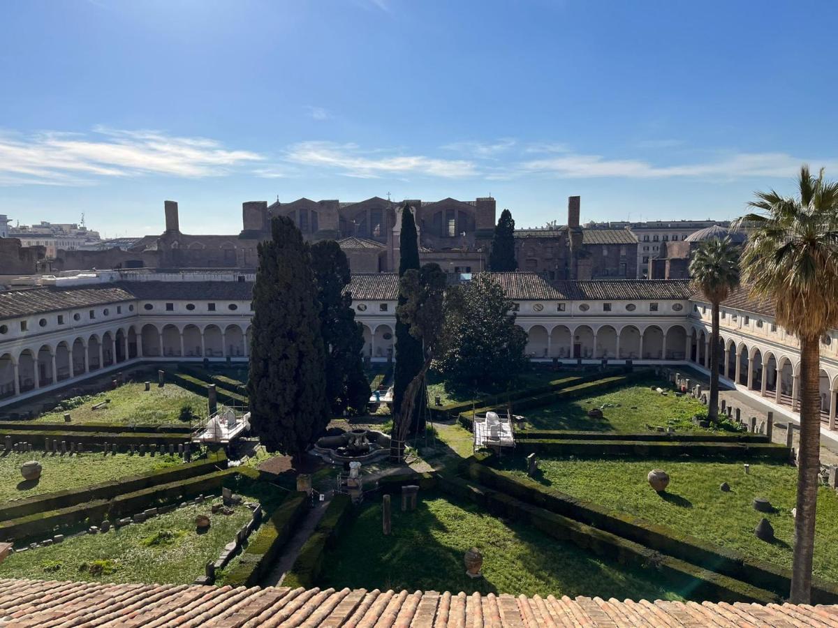 Camera X2 Con Magnifica Vista Sul Chiostro Di Michelangelo E Le Terme Di Diocleziano Rom Exterior foto